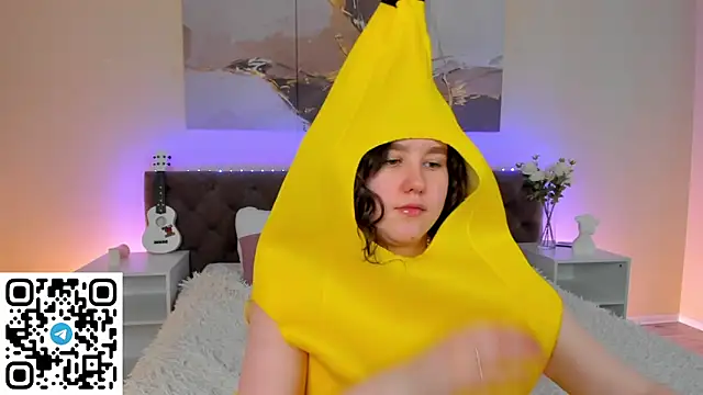 Ariella Sol online show from 13, 1, 2025