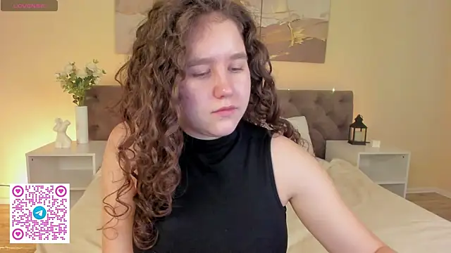 Snapshot of Ariella_Sol chatting on 21, 6, 2026 Ariella Sol online show from 21, 6, 2026