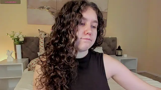 Snapshot of Ariella_Sol chatting on 24, 6, 2026 Ariella Sol online show from 24, 6, 2026