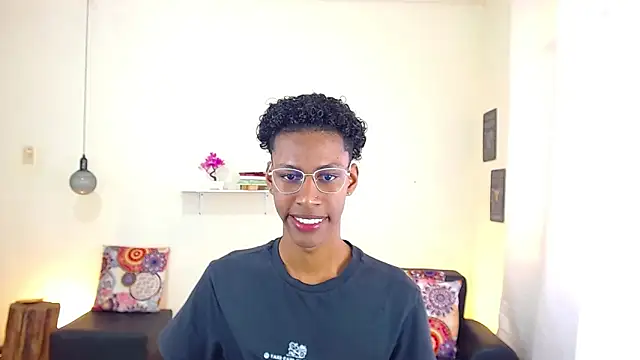 maiki18  online show from 12, 3, 2025