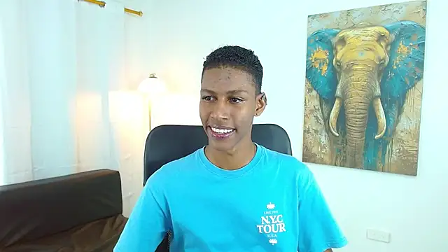 maiki18  online show from 20, 11, 2025