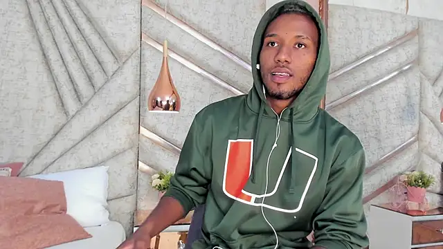 Snapshot of JamesParck chatting on 27, 2, 2025 JamesParck online show from 27, 2, 2025