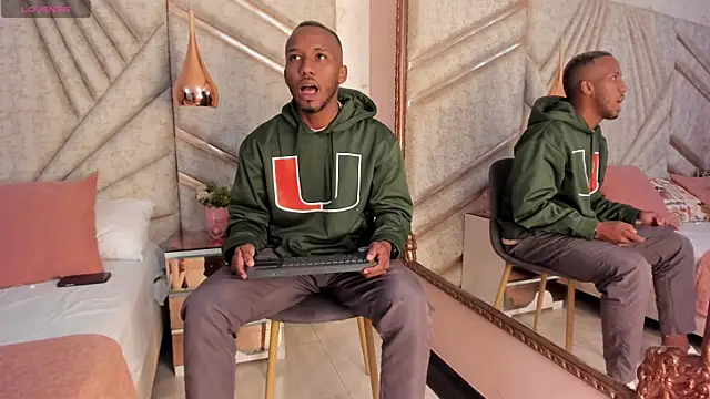 Snapshot of JamesParck chatting on 15, 3, 2025 JamesParck online show from 15, 3, 2025