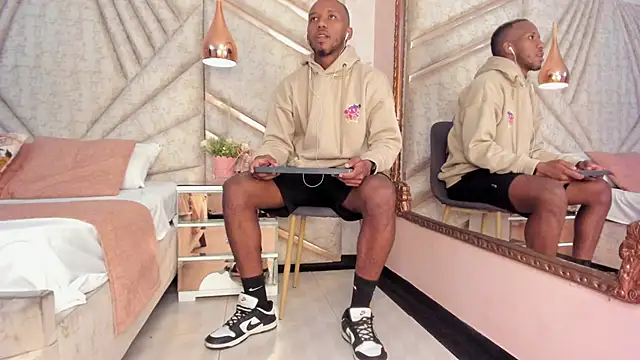 Snapshot of JamesParck chatting on 16, 3, 2025 JamesParck online show from 16, 3, 2025