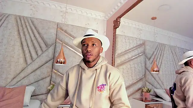 Snapshot of JamesParck chatting on 17, 3, 2025 JamesParck online show from 17, 3, 2025