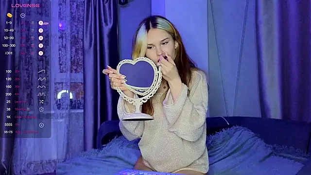 Snapshot of excited-kristi chatting on 13, 12, 2024 excited-kristi online show from 13, 12, 2024