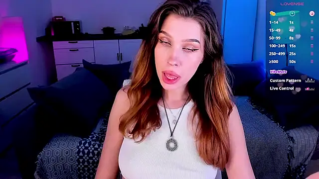 tenderdreams online show from 30, 10, 2025