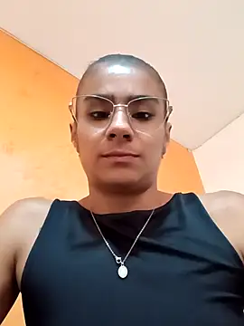 Leslly  online show from 11, 4, 2026