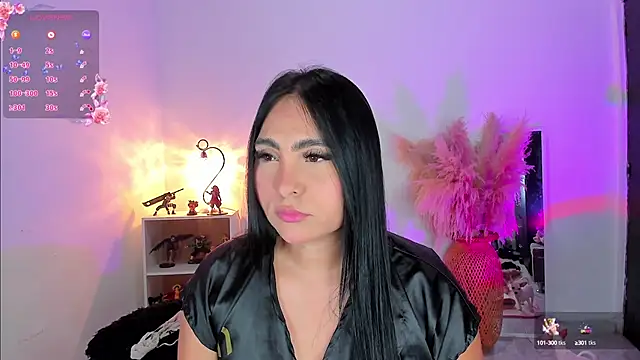 Sarahballiston  online show from 12, 2, 2025