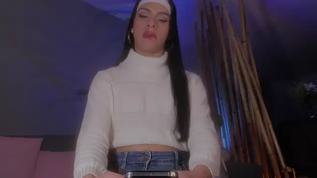 danna v online show from 21, 3, 2025