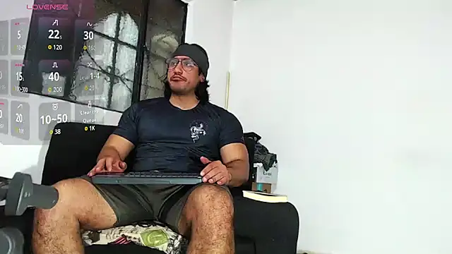 Snapshot of willian_m777 chatting on 17, 10, 2025 willian m777 online show from 17, 10, 2025