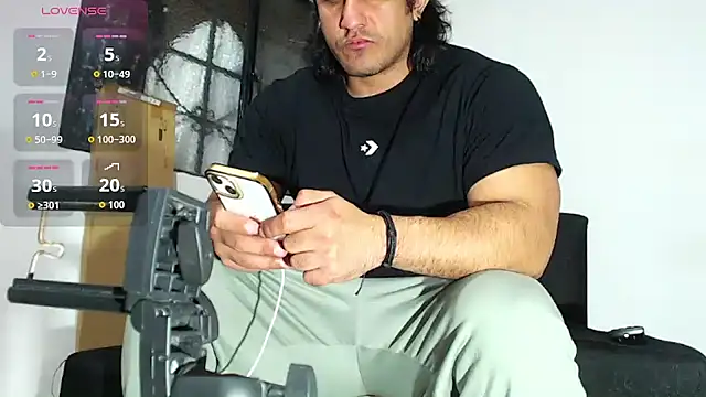 Snapshot of willian_m777 chatting on 25, 11, 2025 willian m777 online show from 25, 11, 2025