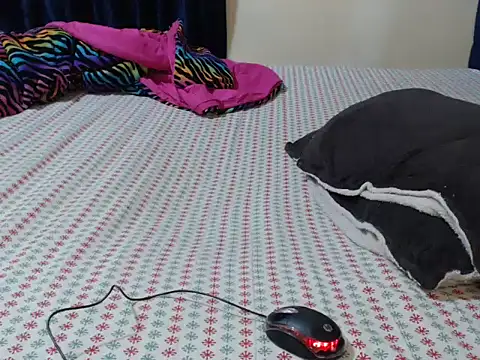 booty lolah  online show from 15, 3, 2025