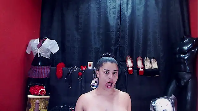 Hannamariana online show from 10, 11, 2025