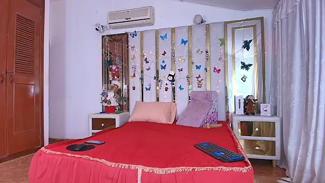 Snapshot of AnyelaGitanaMature chatting on 14, 12, 2025 AnyelaGitanaMature online show from 14, 12, 2025