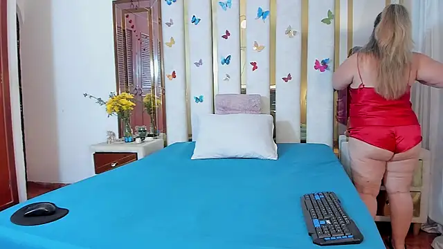 AnyelaGitanaMature online show from 28, 4, 2026