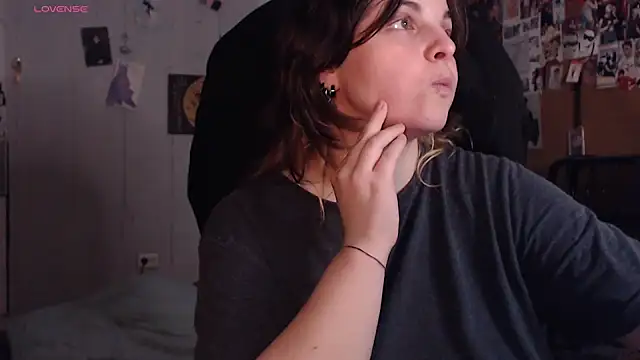 Saya sweet online show from 28, 6, 2026