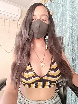Snapshot of Parinaaz18 chatting on 15, 5, 2026 Parinaaz18 online show from 15, 5, 2026