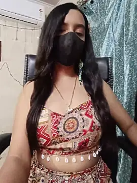 Snapshot of Parinaaz18 chatting on 25, 5, 2026 Parinaaz18 online show from 25, 5, 2026