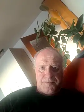 Milkasahne64 online show from 29, 9, 2025