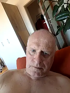Snapshot of Milkasahne64 chatting on 24, 6, 2026 Milkasahne64 online show from 24, 6, 2026