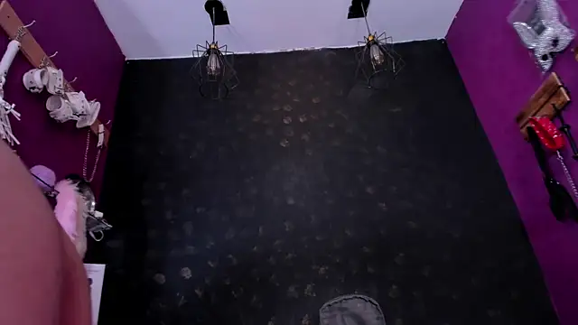 Alexa Slave online show from 11, 10, 2025