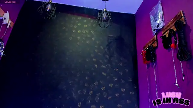 Alexa Slave online show from 22, 4, 2026