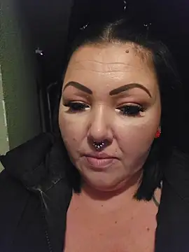 -BonnieBlack- online show from 14, 12, 2025