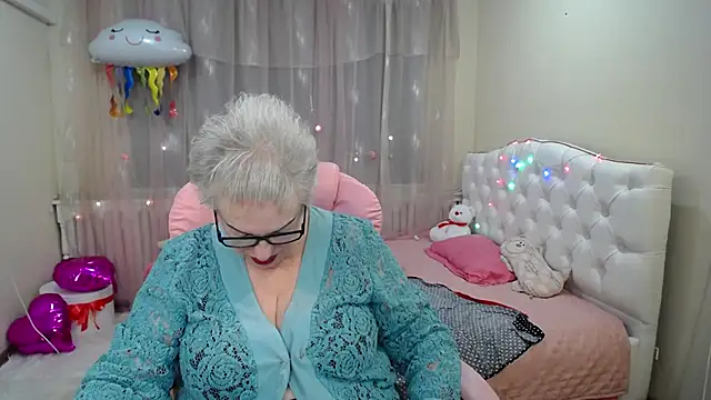 KayleSmoll online show from 29, 1, 2025