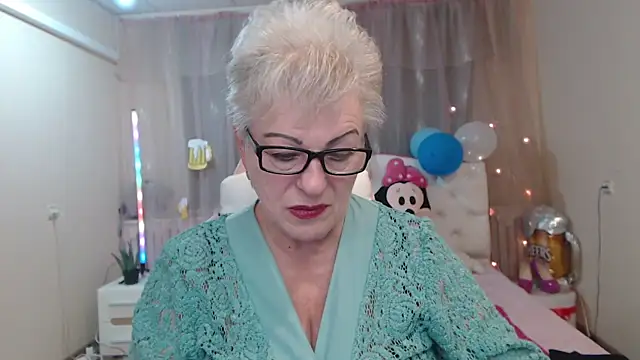 KayleSmoll online show from 28, 9, 2025