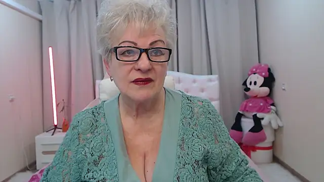 KayleSmoll online show from 1, 5, 2026