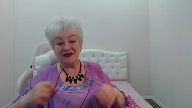 KayleSmoll online show from 19, 7, 2026