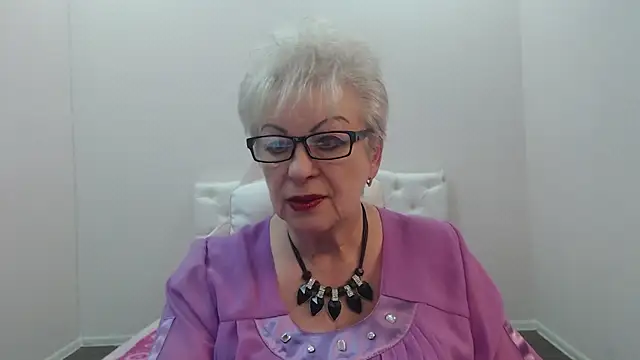 KayleSmoll online show from 23, 7, 2026