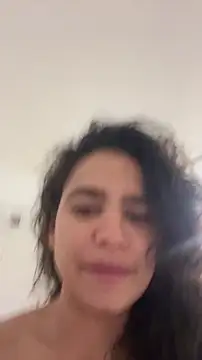 cinnamon rosa online show from 8, 1, 2026