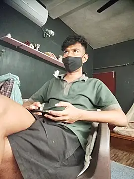 Snapshot of richardjames95 chatting on 4, 2, 2026 richardjames95 online show from 4, 2, 2026