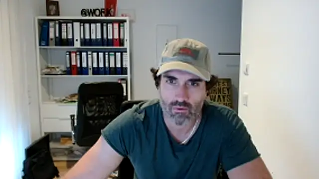 AlexPaeae online show from 9, 11, 2025