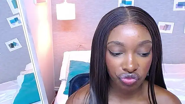 Shamiraa moore online show from 18, 3, 2025