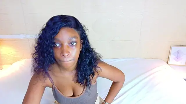 Snapshot of Shamiraa_moore chatting on 10, 6, 2026 Shamiraa moore online show from 10, 6, 2026