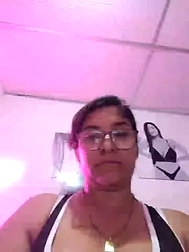 Sofythom1 online show from 21, 3, 2025