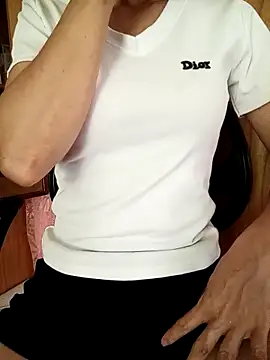 YunLem online show from 5, 10, 2025