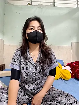 lyna bl online show from 7, 3, 2026