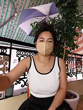 lyna bl online show from 13, 4, 2026