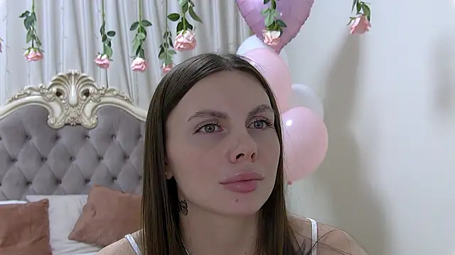 RoseHubbard online show from 14, 2, 2025