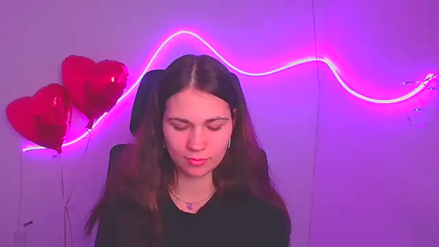 Loon Amore online show from 3, 3, 2025