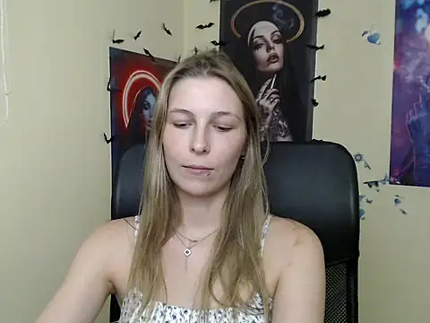 Snapshot of StrangerGi chatting on 29, 6, 2026 StrangerGi online show from 29, 6, 2026