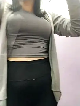 EvelisePetrovich online show from 9, 6, 2026