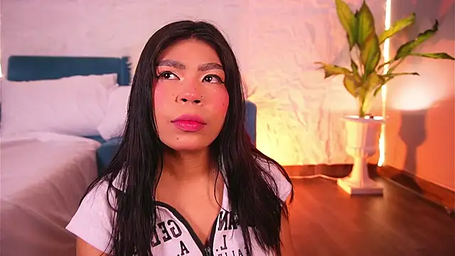 CailynBrowm online show from 28, 4, 2026