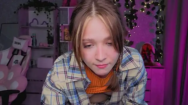 luna cross online show from 11, 4, 2026