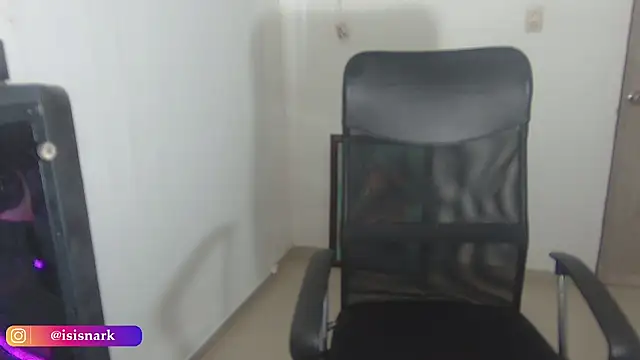 Isis69  online show from 25, 2, 2025