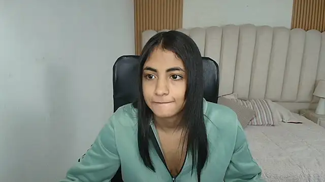 shaneelle online show from 14, 4, 2026